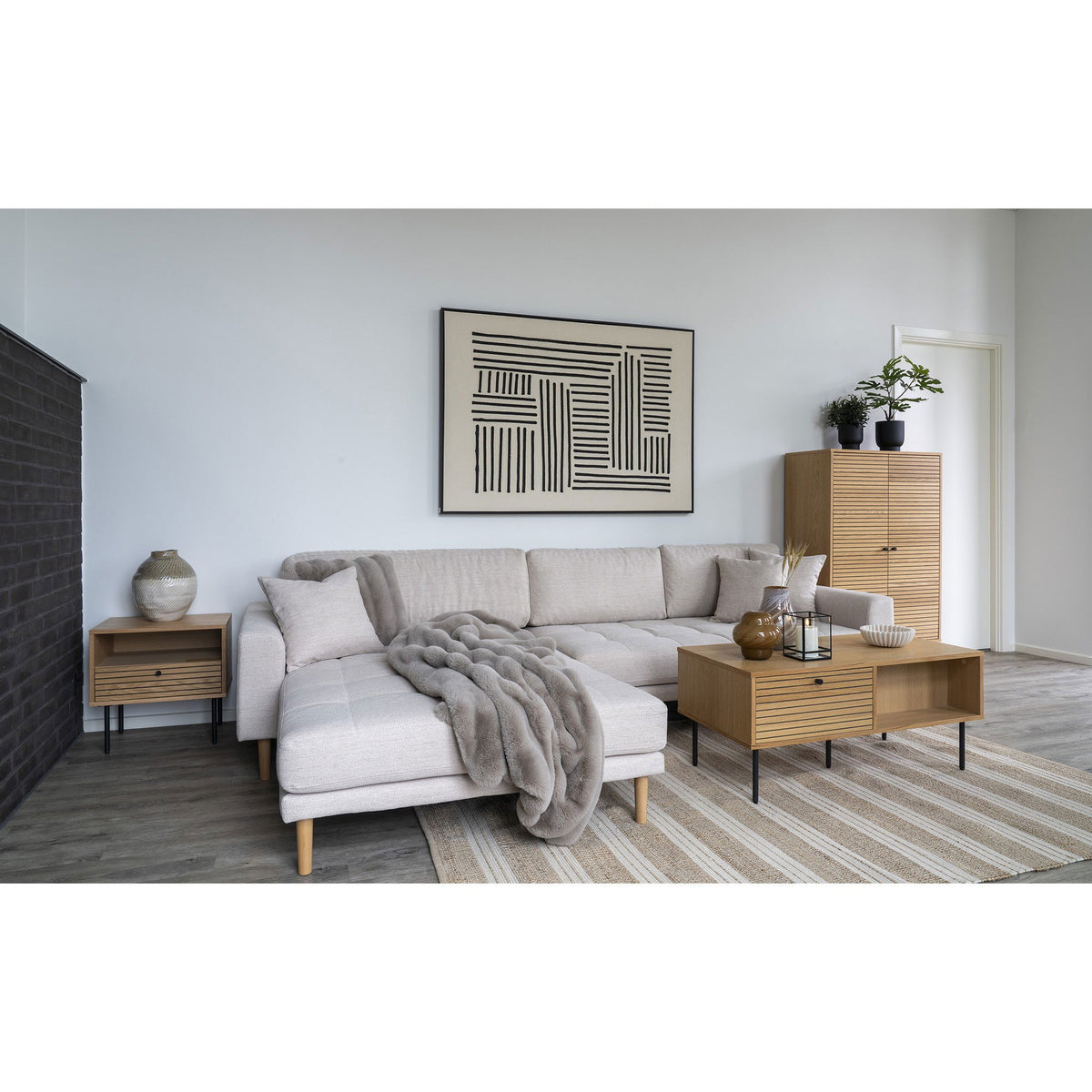 Lido Lounge Sofa - Lounge Sofa, venstrevendt i sand med fire puder og natur træben, HN1050