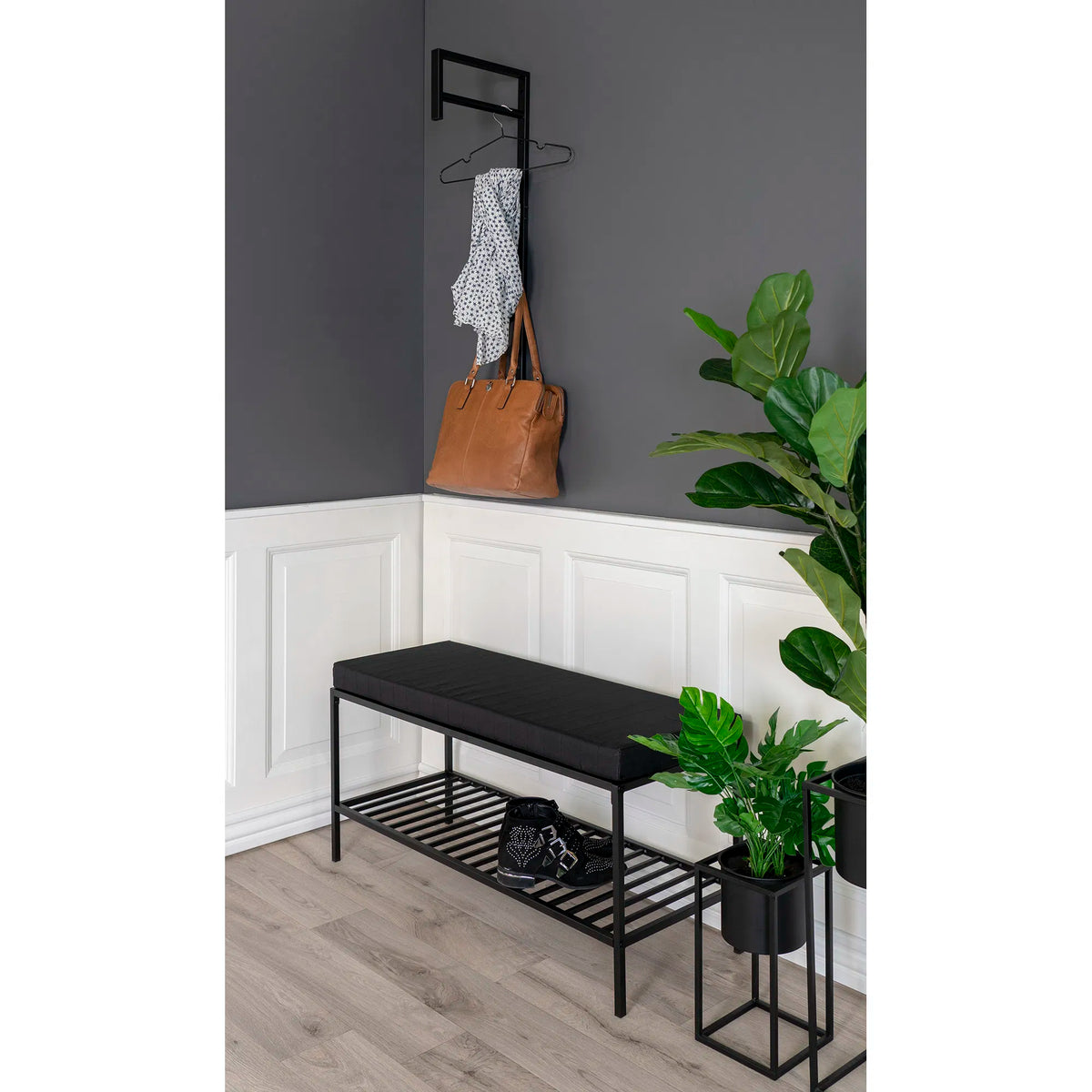 Vita Bænk - Bænk med hylde og hynde, sort med sorte ben, 100x36x48,5 cm