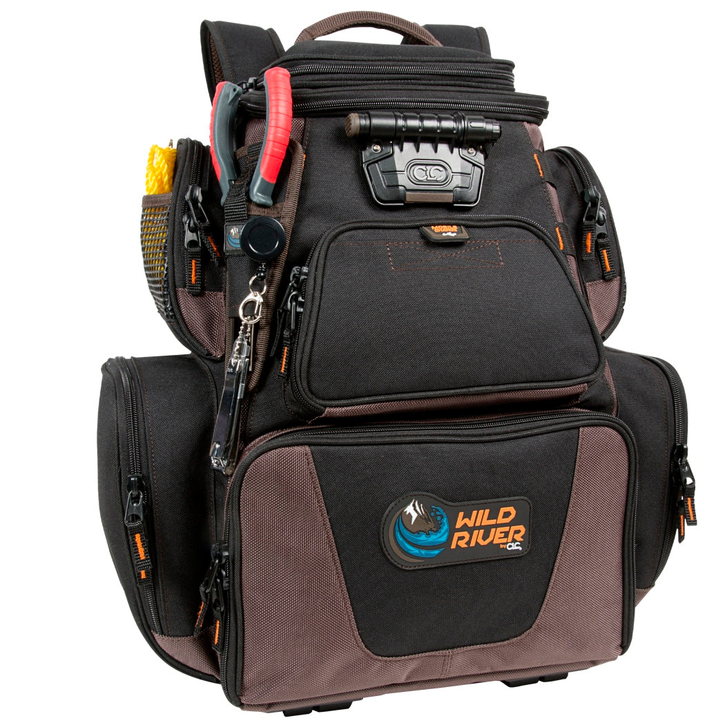 CLC Wild River Nomad XP, rygsæk med lys og E-Charge USB-oplader