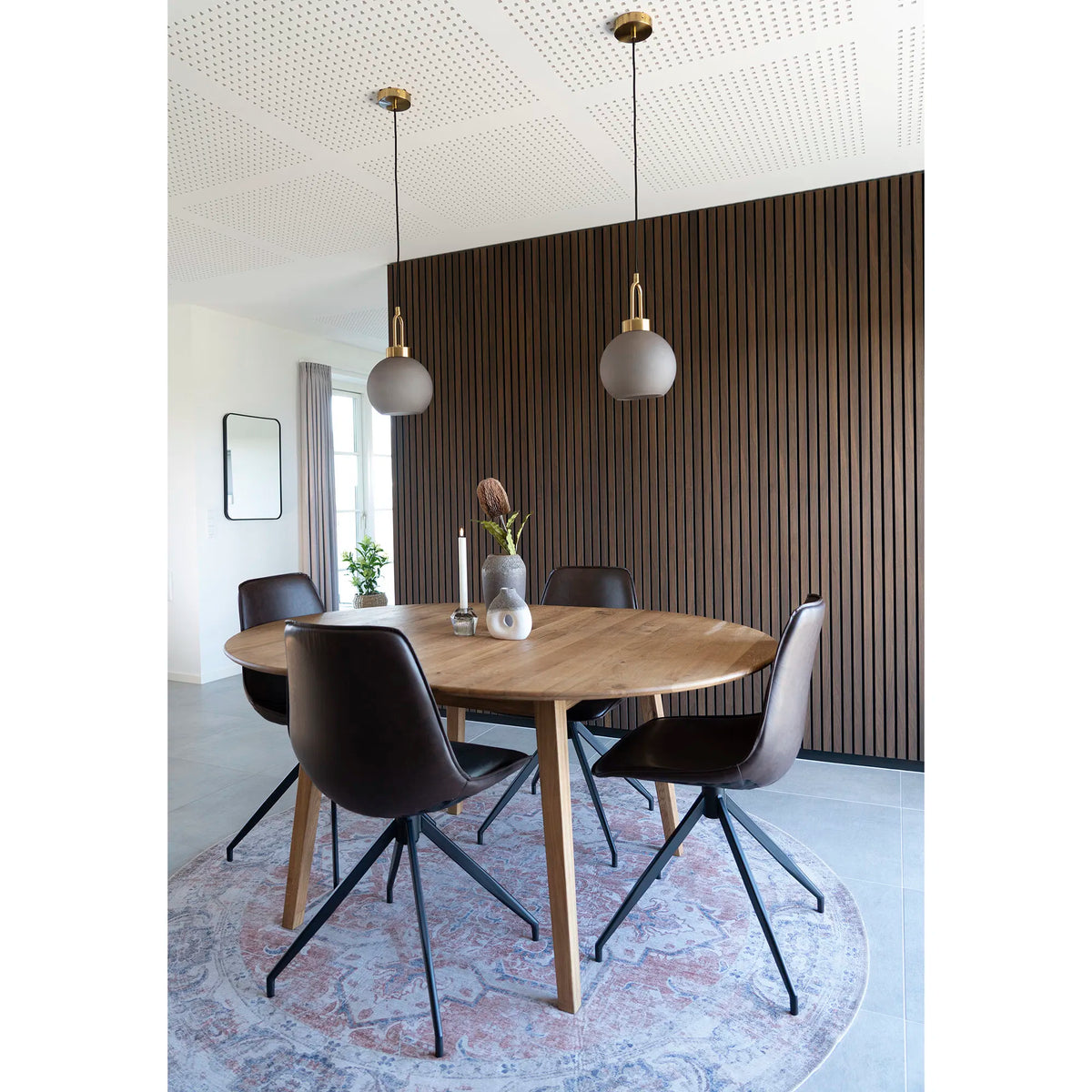 Metz Spisebord - Spisebord, olieret eg, indbygget tillægsplade med butterfly funktion ø118x118-158x75 cm