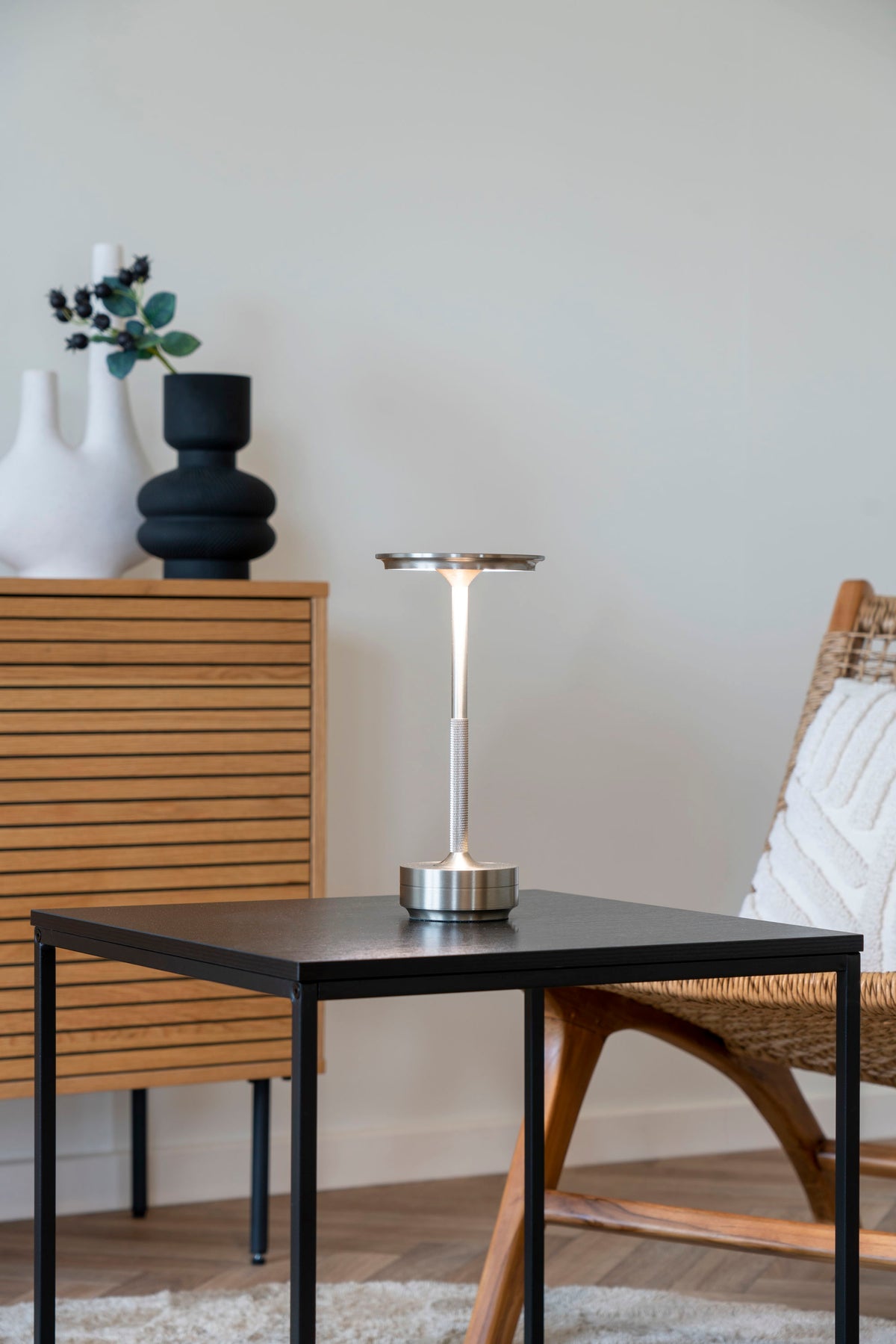 Lyneham LED Bordlampe - Bordlampe, sølv, genopladelig