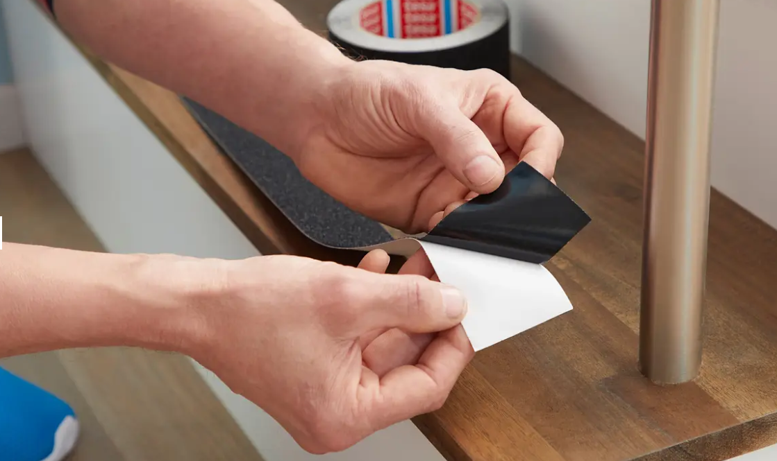 Tesa Anti-slip - skridsikker tape - sort