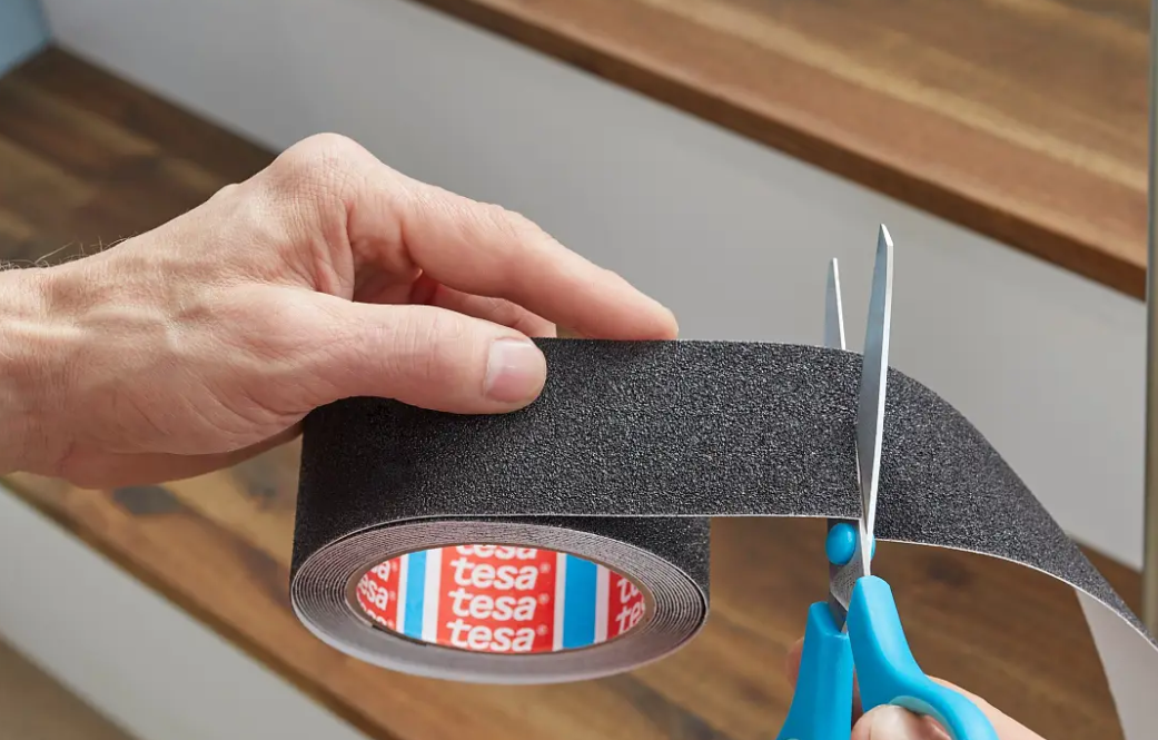 Tesa Anti-slip - skridsikker tape - sort